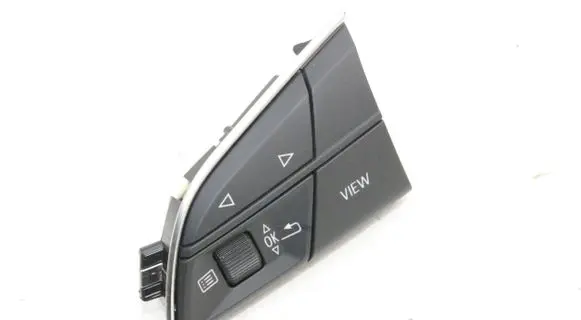 Audi Q3 F3 Steering wheel buttons/switches 4M8951523