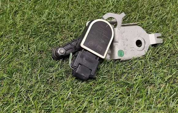Mercedes-Benz GLC X253 C253 Yaw turn rate sensor A0009053704 A2139053402 090217
