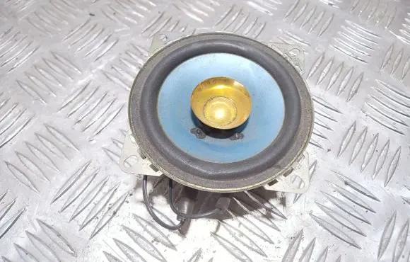 Mitsubishi Carisma High frequency speaker in the rear doors SMCS1001