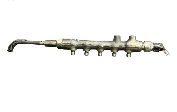 Mazda CX-7 Fuel main line pipe