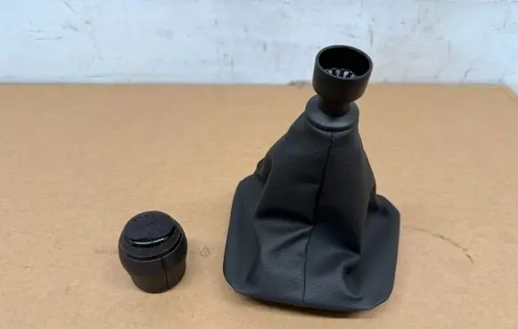 Dacia Sandero III Gear shifter/selector SAN3MIESZBIEG1 969358148R
