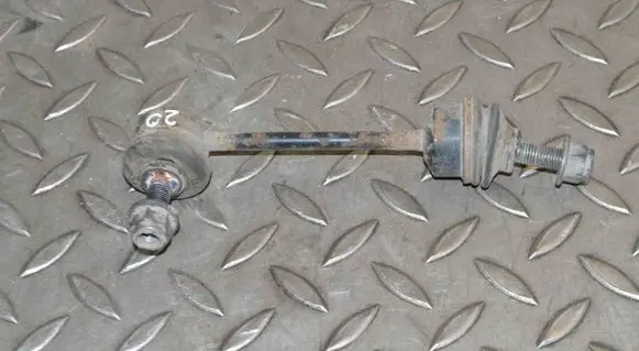 Tesla Model S Rear anti-roll bar/stabilizer link 