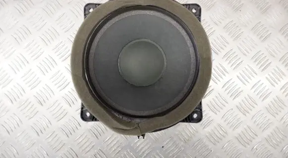 Toyota Highlander XU70 Subwoofer speaker 861500E060