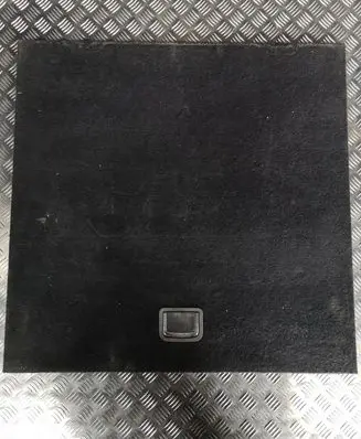 Trunk/boot floor carpet liner