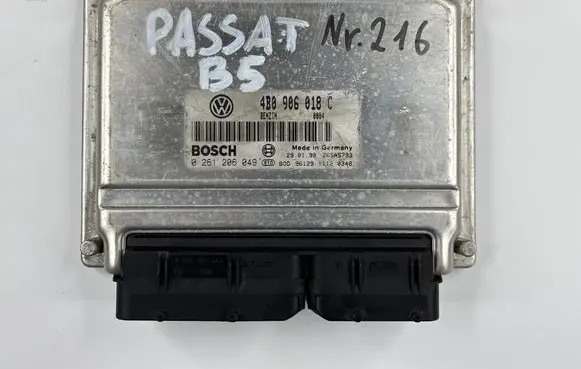 Volkswagen PASSAT B5 Engine control unit/module 4B0906018C