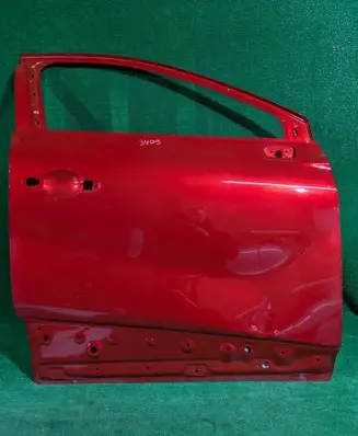 Renault Captur II Front door