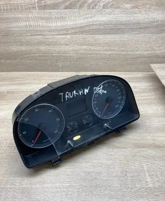Volkswagen Touran I Speedometer (instrument cluster) 1T0920863E