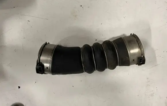 BMW 5 GT F07 Intercooler hose/pipe 7800144