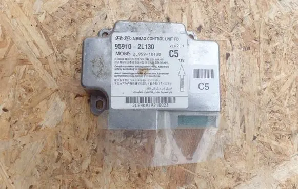 Hyundai i30 Airbag control unit/module 2L95910130 959102L130 VER21