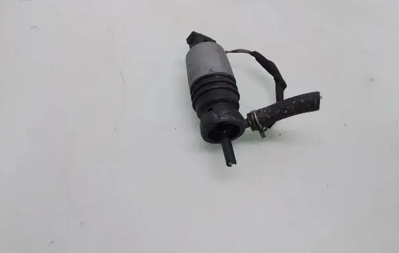 Mercedes-Benz E W210 Windscreen/windshield washer pump