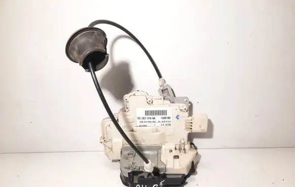 Audi A4 S4 B7 8E 8H Front door lock 8E1837016AA