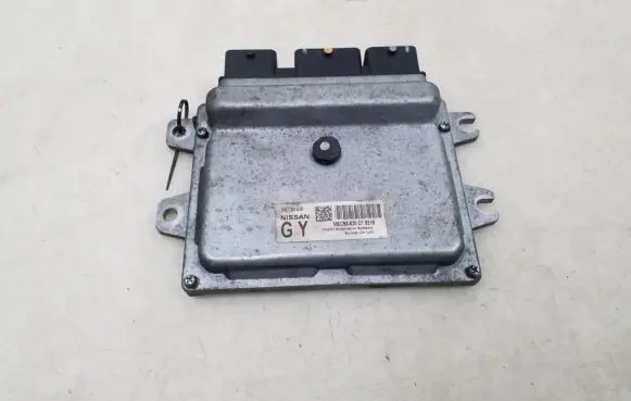 Nissan Qashqai Engine control unit/module MEC93620