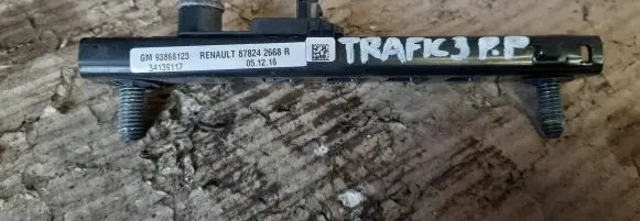Renault Trafic II (X83) Seat belt adjustment rail 878242668R