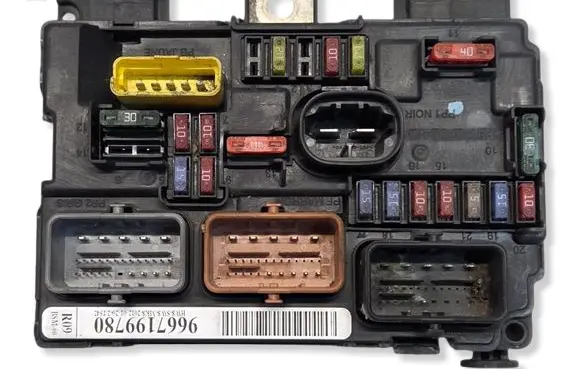 Citroen C3 Pluriel BSM Control unit 9667199780