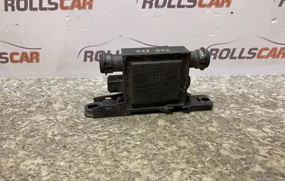 Audi A6 S6 C4 4A Door control unit/module 4A0959981