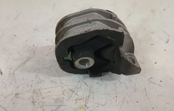 Renault Master III Gearbox mounting bracket 8200675064 1132000Q0A 4420869