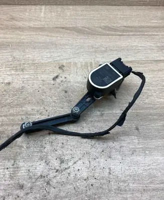 BMW 5 GT F07 Headlight/headlamp level sensor 6861351 25916010