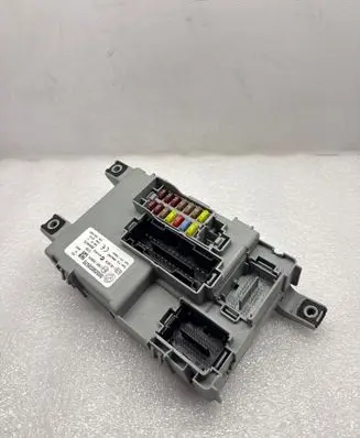 Fiat Doblo Fuse module 00520028670 116RI000674