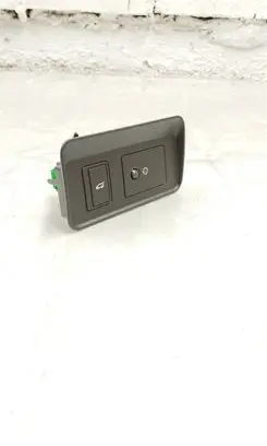 Land Rover Discovery Sport Tailgate/trunk/boot open switch Fk7211654bc