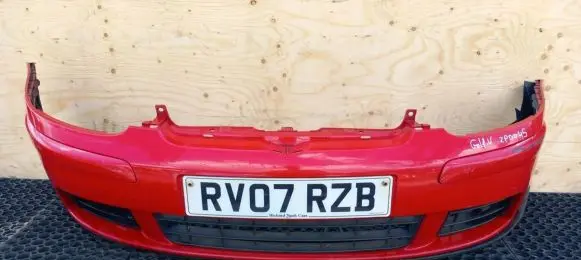 Volkswagen Golf V Front bumper