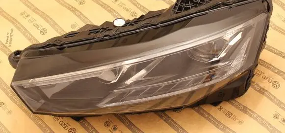 Skoda Scala Headlight/headlamp 655941015A