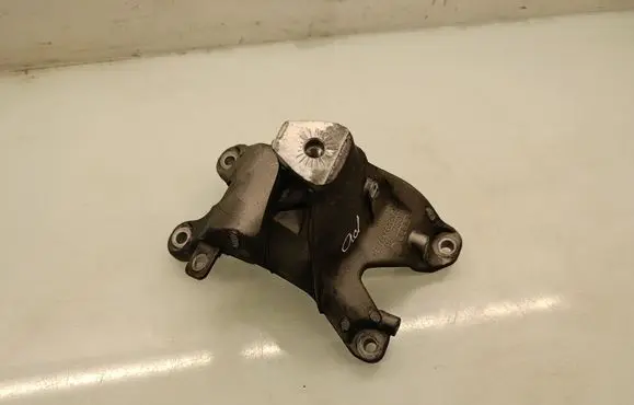 Audi A6 S6 C7 4G Engine mounting bracket 8K0199308