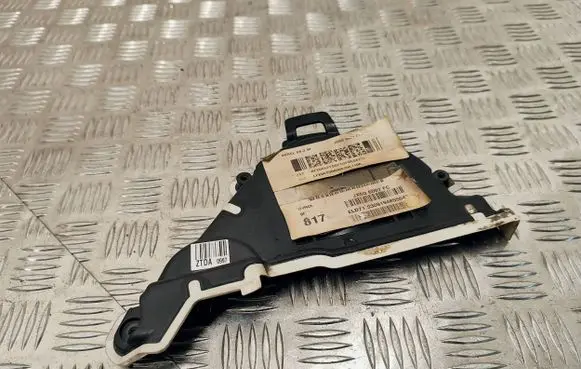 Ford Focus Timing belt guard (cover) 9824675280