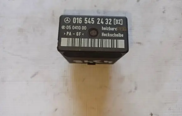 Coolant fan relay