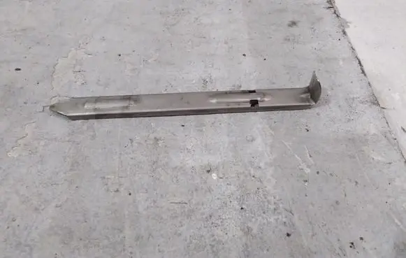 Volvo V70 Headlight/headlamp mounting bracket 30678340