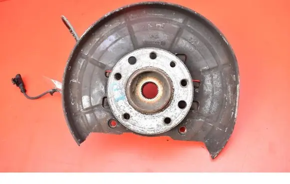 Opel Meriva A Front wheel hub spindle knuckle