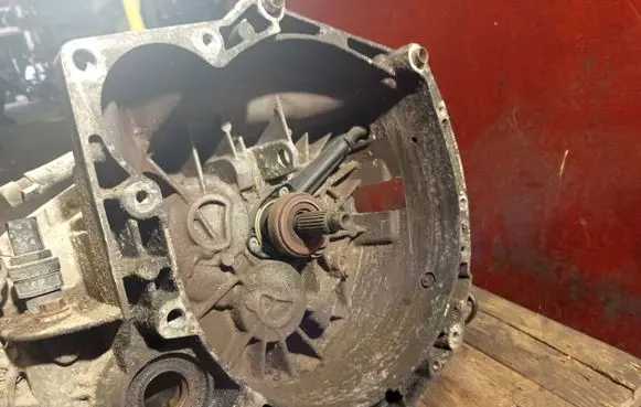 Renault Espace III Manual 5 speed gearbox PKCE 90204 8200025732