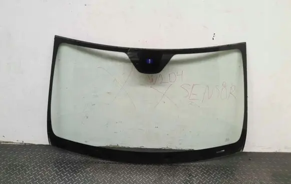 Mercedes-Benz C W204 Front windscreen/windshield window CCLASSW2040714