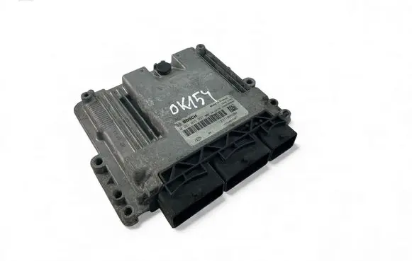 Renault Trafic III (X82) Engine control unit/module ECU 237106626R 0281033357