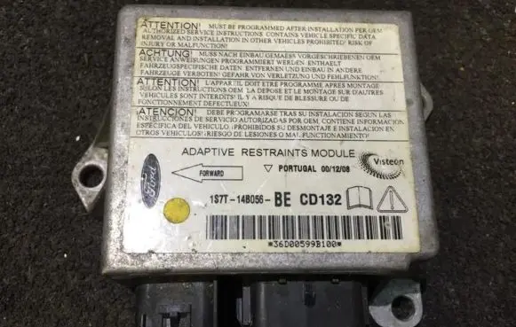 Ford Mondeo Mk III Airbag control unit/module 1s7t14b056be cd132