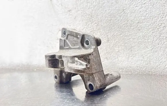 Opel Insignia A Engine mounting bracket 23250665