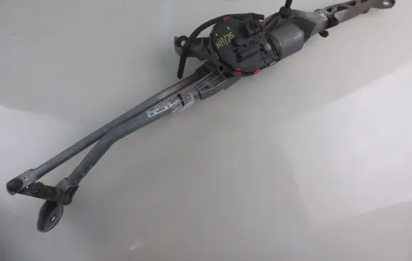 Mercedes-Benz C W204 Front wiper linkage 2048201040 3397021082 1397220567