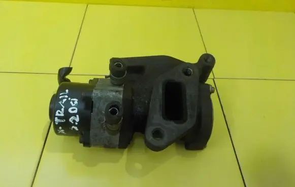Nissan X-Trail T30 EGR thermostat 8SP36