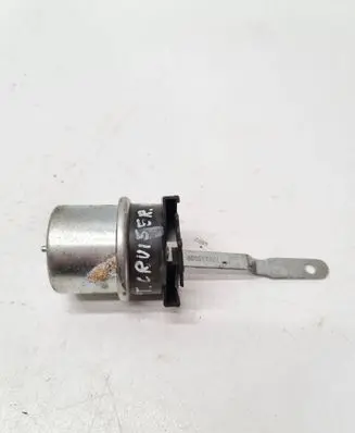 Chrysler PT Cruiser Valve vacuum 4885358AA