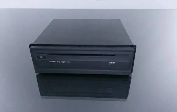 Audi A8 S8 D2 4D CD/DVD changer 4E0919977
