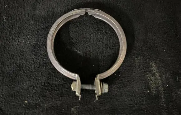 Mercedes-Benz GLE W167 Muffler pipe connector clamp A0009955033
