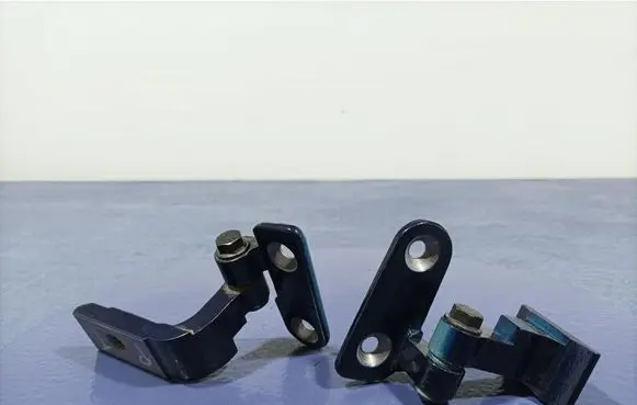 BMW X7 G07 Front door hinge set 7333062