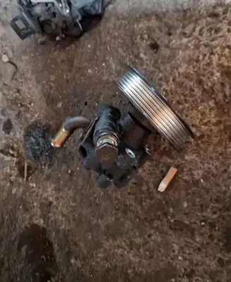 Ford Galaxy Power steering pump