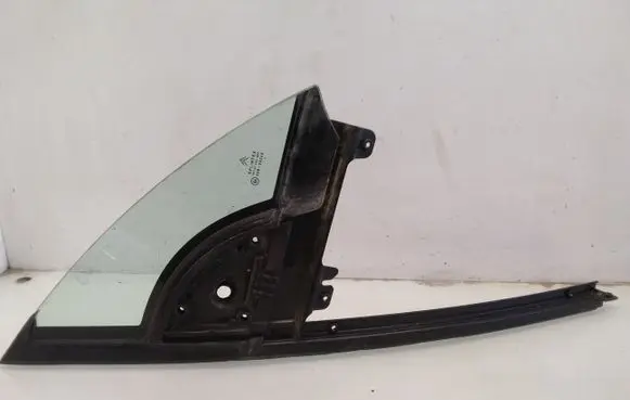 Citroen C3 Front vent window/glass (coupe) 43R00049