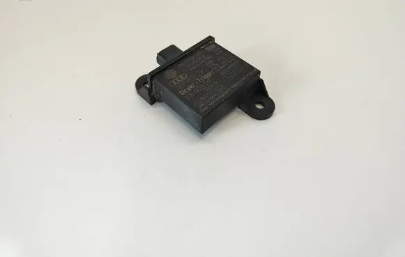 Volkswagen Touareg II Tire pressure sensor 7PP907283