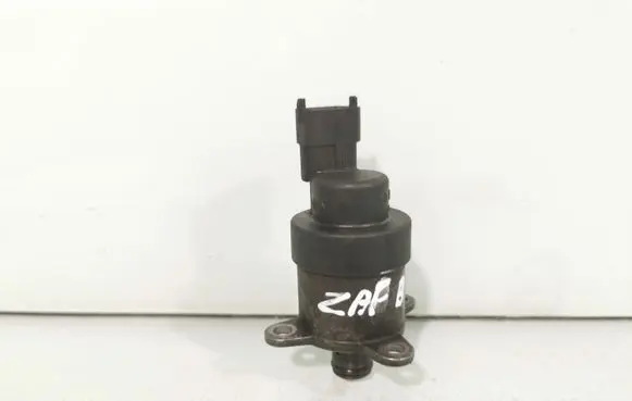 Opel Zafira B Fuel pressure regulator 