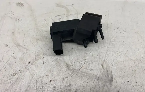 Audi A4 S4 B7 8E 8H Turbo solenoid valve 059906628B AP612006 70101900