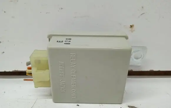 Honda CR-V Window wiper relay 