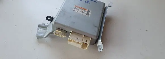 Toyota Avensis T270 Power steering control unit/module 