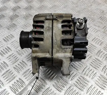 Mercedes-Benz CLS C218 X218 Generator/alternator A0009068601