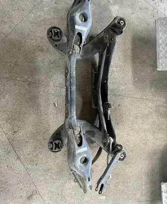 Mercedes-Benz C W204 Rear subframe 2043500812